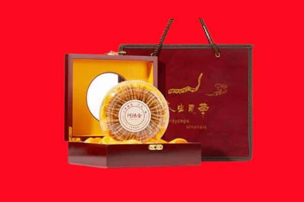 收购资讯:黄浦区回收冬虫夏草是按克吗